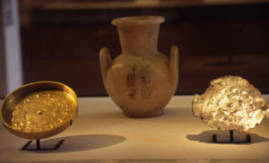Dos piezas de sarcófago de la dinastía XVIII