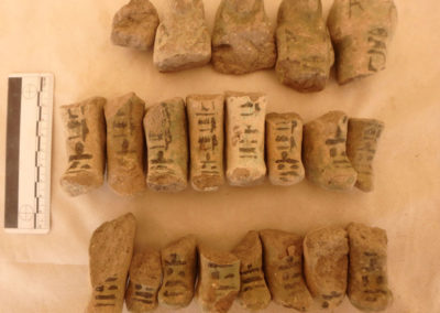 Shabits del sacerdote puro Amenhotep, el mismo que firma los linos hallados en la tumba de Carlos.