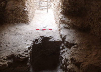 Interior del pozo excavado por Carlos, junto con Ibrahím y Yasín.