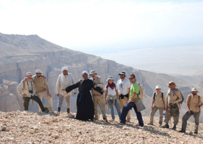 La subida a la montaña desde wadi el-Gurud ha sido bastante dura y el calor apretaba bastante.