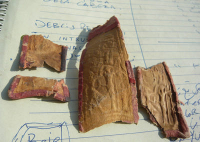 Fragmentos de cuero repujado de la dinastía XXII.
