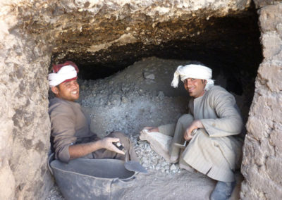 Excavación dentro de la tumba de Djehuty-nefer.