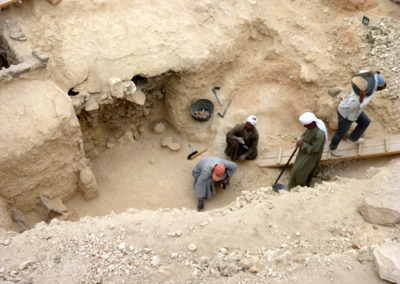 Excavación en el Sector 10 Sur, a 5,5 m. por debajo del nivel del suelo actual.