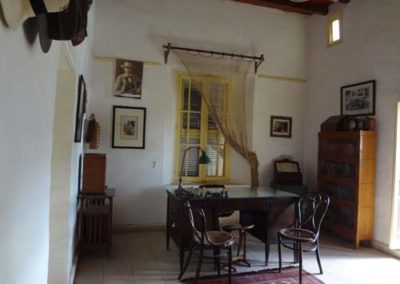 Reconstrucción del despacho de Howard Carter en su casa junto a Dra Abu el-Naga.