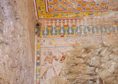Detalle de la decoración de la tumba de Senenmut (TT 71).