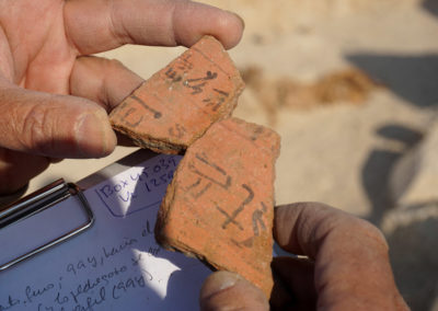 Textos escrito sobre una vasija y que luego se tallaron en la tumba de Djehuty..