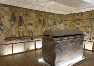 La cámara funeraria de la tumba de Ay.