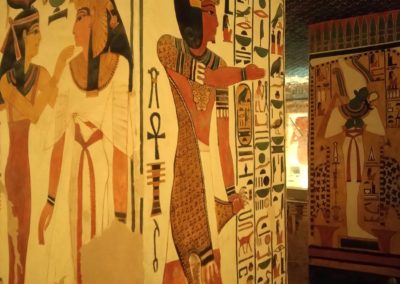 Las pinturas de la tumba de Nefertari, en el valle de las reinas.