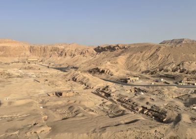Vistas de Deir el-Bahari desde el gobo